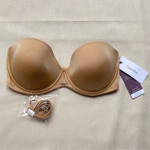 Calvin Klein Multiway Strapless Push Up Bra Beige Nude 32D